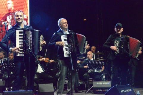 Zlatne harmonike Kraljeva sl.2